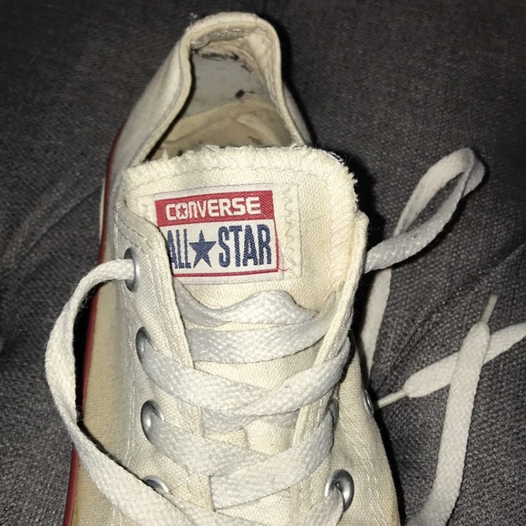 White converse - Picture 5 of 6